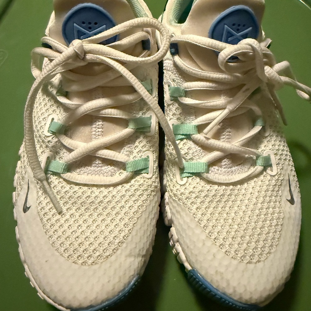Nike White and Teal Sneakers